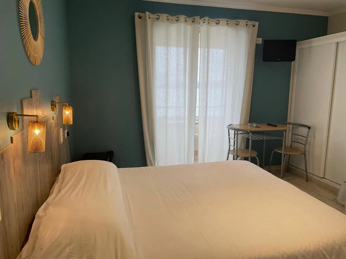 Hotel Au Tapis De Sable Saint-Cyr-sur-Mer Frankreich