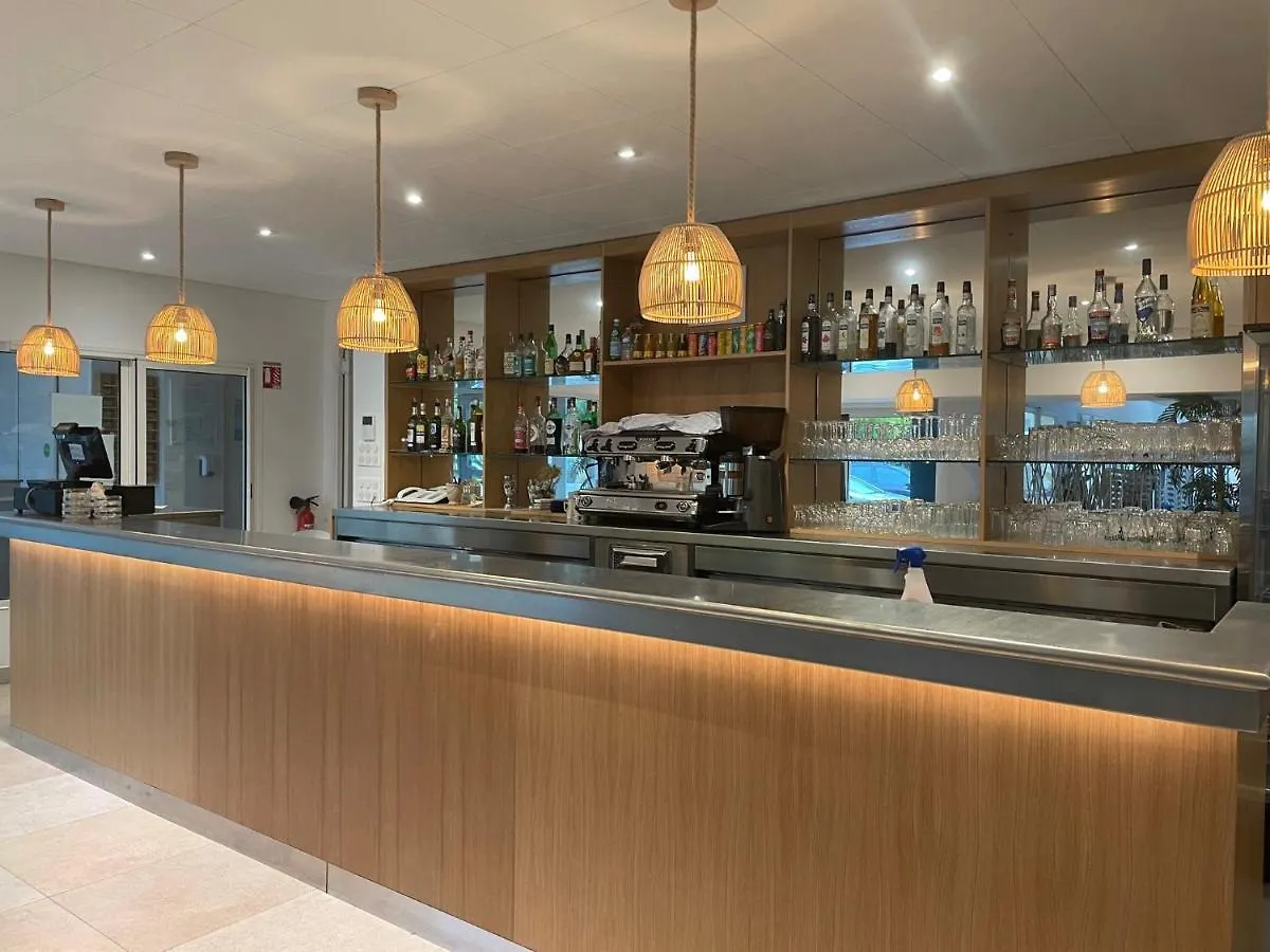 Hotel Au Tapis De Sable Saint-Cyr-sur-Mer