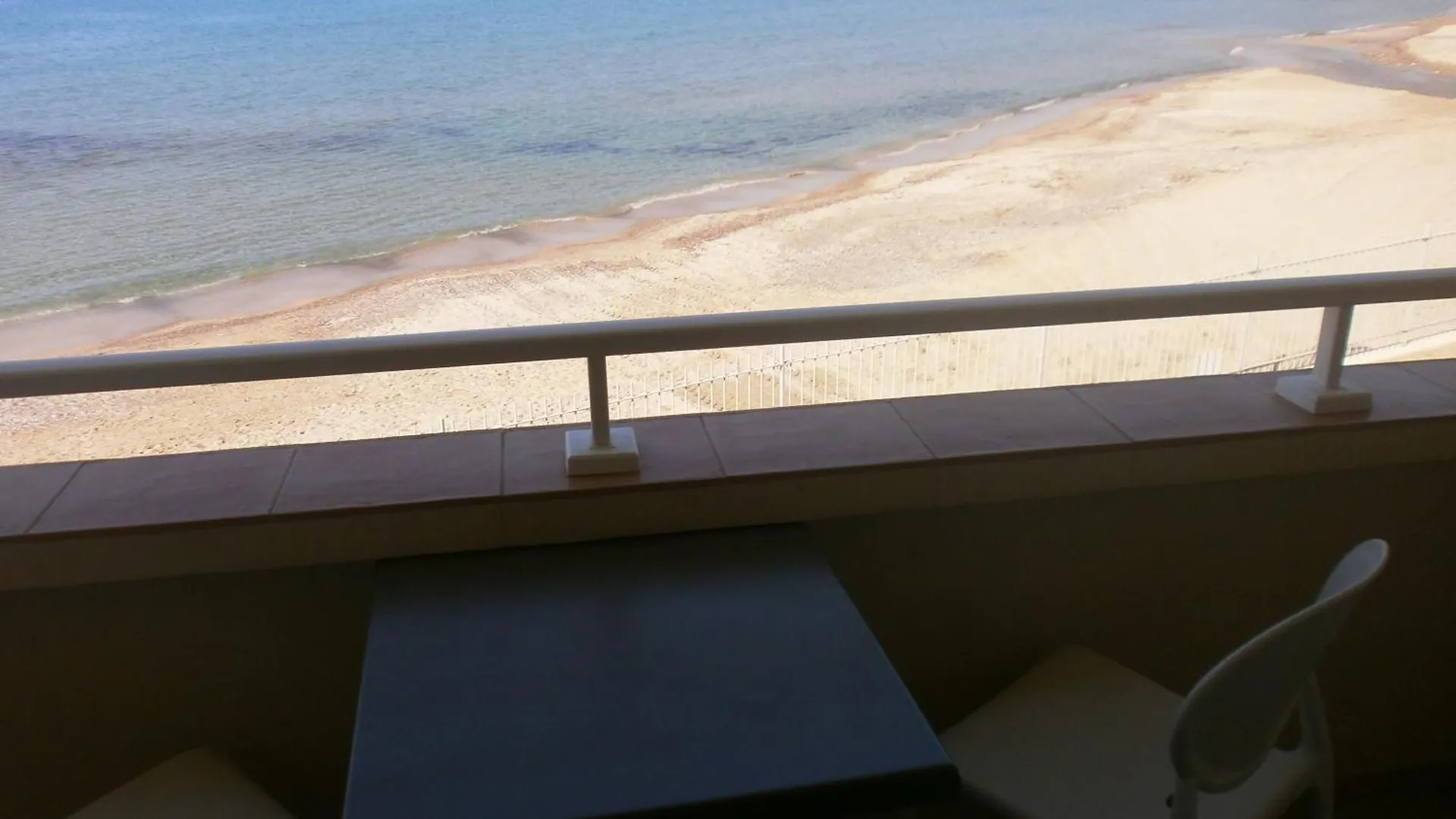 Au Tapis De Sable Hotel Saint-Cyr-sur-Mer Frankrig