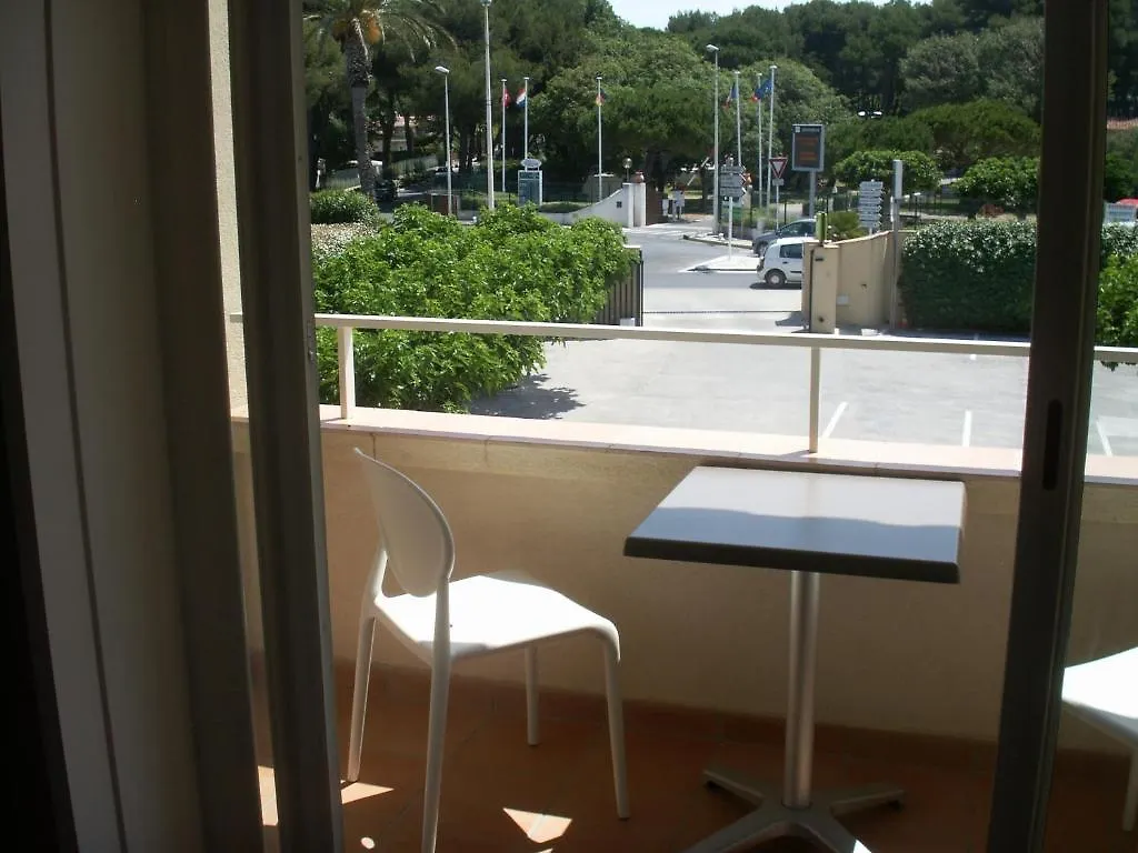 Hotel Au Tapis De Sable Saint-Cyr-sur-Mer